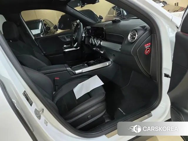 Mercedes-Benz GLB-Class X247 2024 Белый из Кореи, фото 3