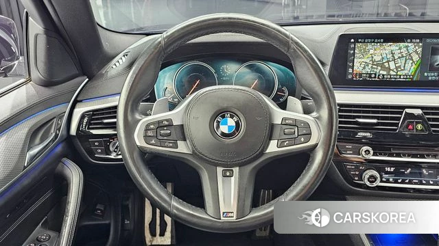 BMW 5 Series (G30) 2018 Черный из Кореи, фото 3
