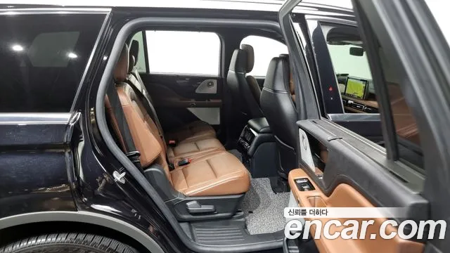 Lincoln Aviator 2nd generation 2022 Черный из Кореи, фото 3