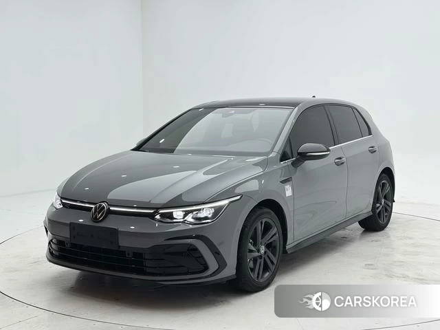 Volkswagen Golf 2023 Темно-серый из Китая, фото 3