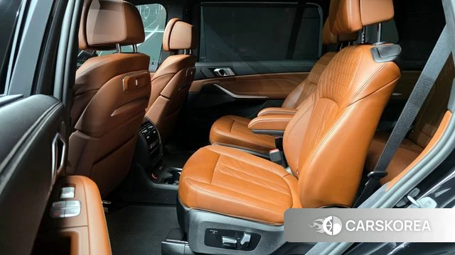 BMW X7 (G07) 2025 Черный из Кореи, фото 3