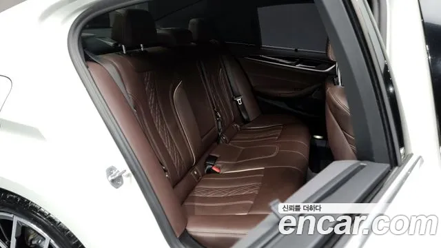 BMW 5 Series (G30) id 2675403 из Кореи 3