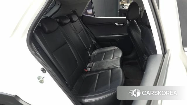 Kia Stonic 2018 Белый из Кореи, фото 3