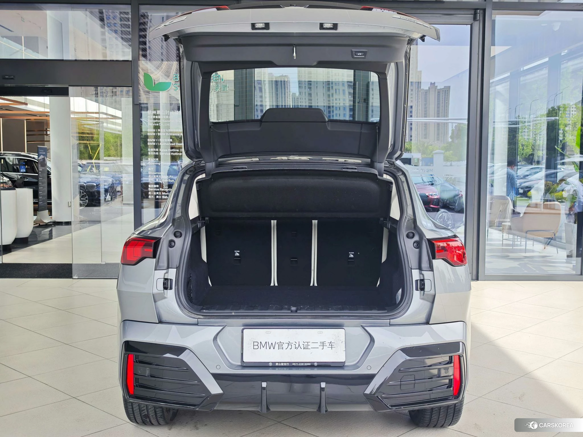 BMW X2 (import) 2024 Серебристо-серый из Китая, фото 3