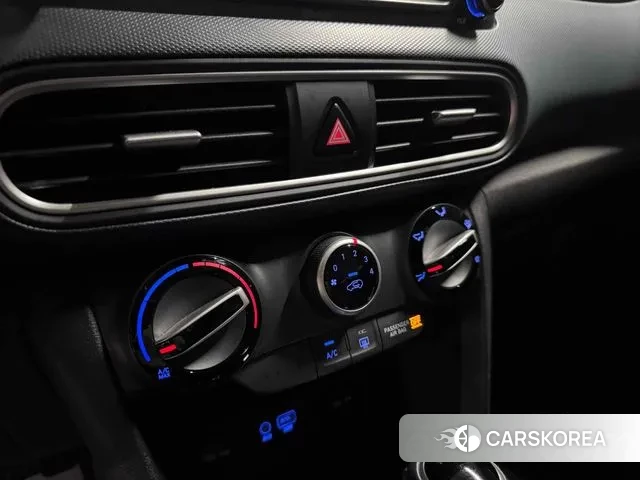 Hyundai Kona 2018 Небесно-голубой из Кореи, фото 3