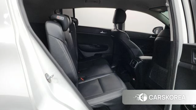 Kia Sportage 4th Generation 2018 Белый из Кореи, фото 3