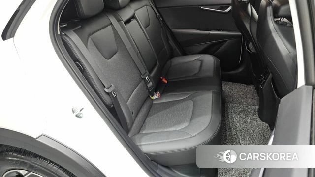 Kia Di Ol Nu Niro 2023 Белый из Кореи, фото 3