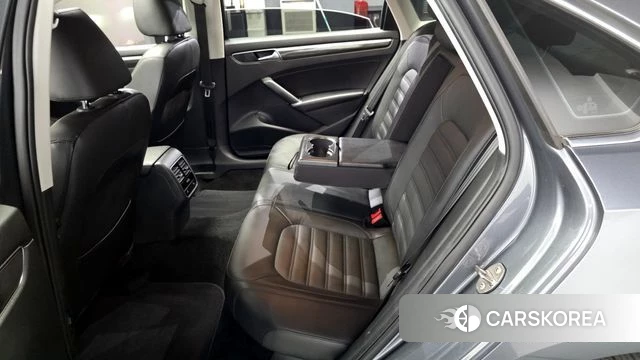 Volkswagen The New Passat 2018 Серый из Кореи, фото 3