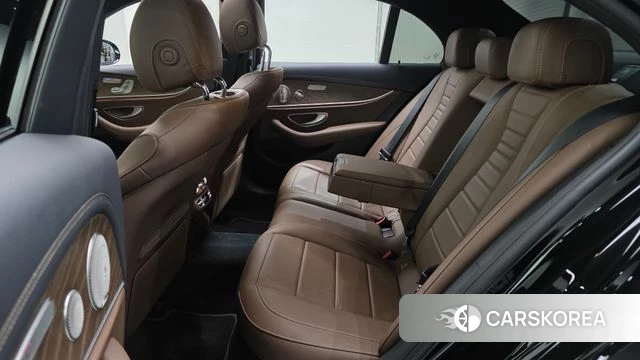 Mercedes-Benz E-Class W213 2021 Черный из Кореи, фото 3