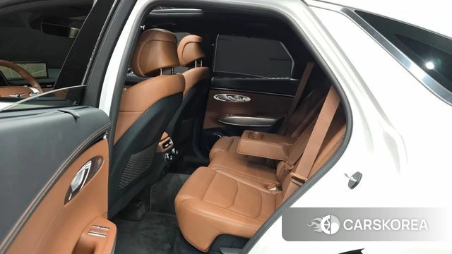 Genesis GV70 2023 Белый из Кореи, фото 3
