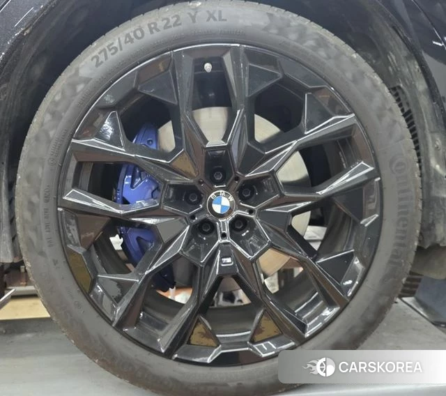 BMW X7 (G07) 2025 Черный из Кореи, фото 3