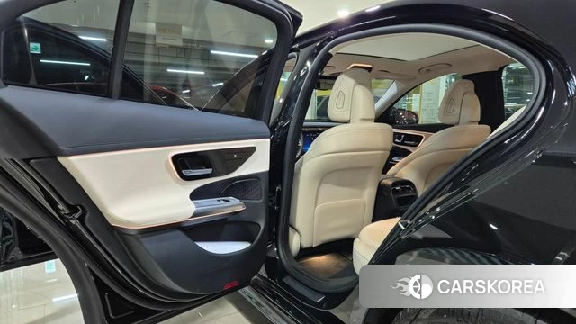 Mercedes-Benz E-Class W214 2024 Черный из Кореи, фото 3