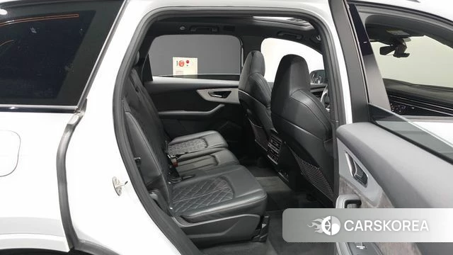 Audi Q7 (4M) 2022 Белый из Кореи, фото 3