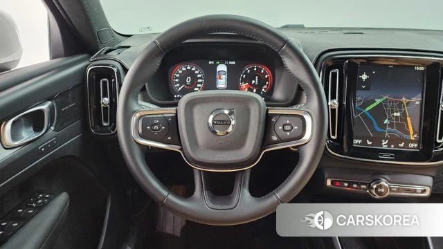 Volvo XC40 2021 Белый из Кореи, фото 3