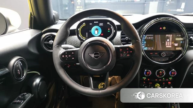 Mini Cooper Electric 2023 Белый из Кореи, фото 3