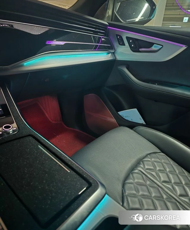 Audi Q8 (4M) 2023 Черный из Кореи, фото 3
