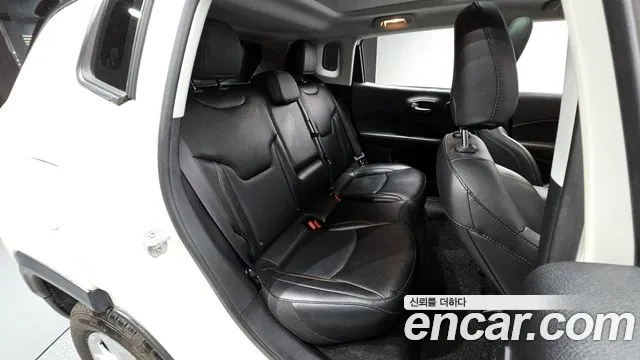 Jeep Compass 2nd Generation 2019 Белый из Кореи, фото 3
