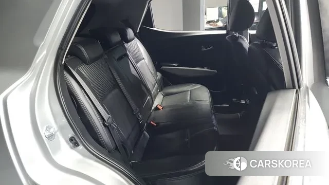 Ssangyong Tivoli Armor 2018 Серебристо-серый из Кореи, фото 3