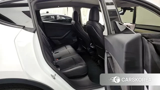 Tesla Model Y 2022 Белый из Кореи, фото 3