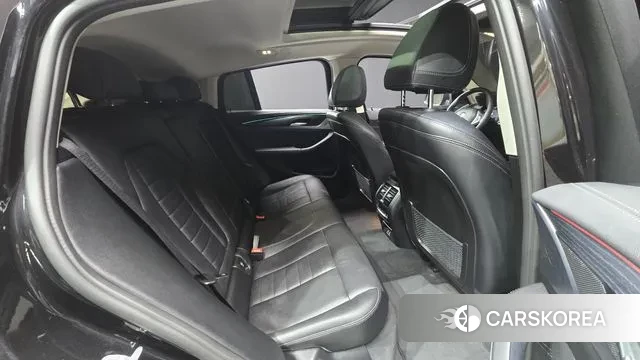 BMW X4 (G02) 2024 Черный из Кореи, фото 3