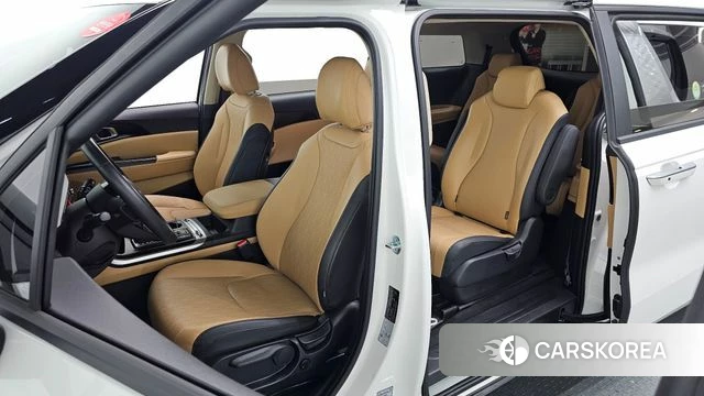 Kia Carnival 4th generation 2023 Белый из Кореи, фото 3