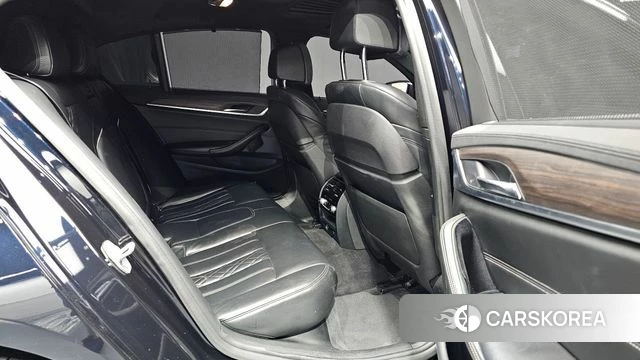 BMW 5 Series (G30) 2018 Черный из Кореи, фото 3