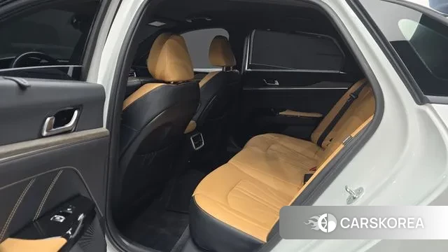 Kia K5 3rd generation 2023 Белый из Кореи, фото 3