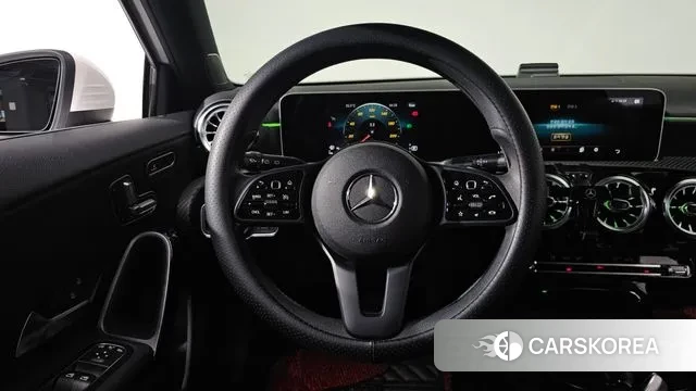 Mercedes-Benz A-Class W177 2020 Белый из Кореи, фото 3