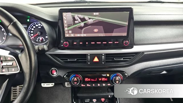 Kia The New K3 2nd generation 2023 Белый из Кореи, фото 3