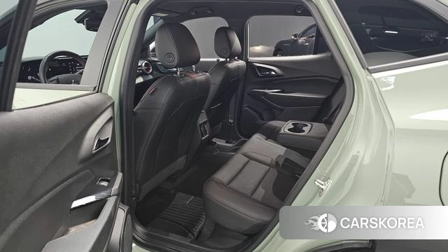 Chevrolet (GM Daewoo) Trax Crossover 2024 Зеленый из Кореи, фото 3