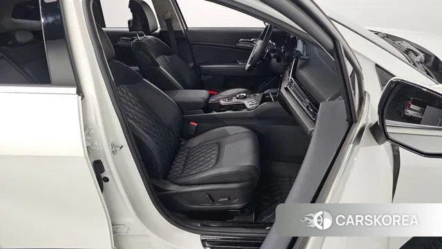 Kia Sportage 5th Generation 2023 Белый из Кореи, фото 3