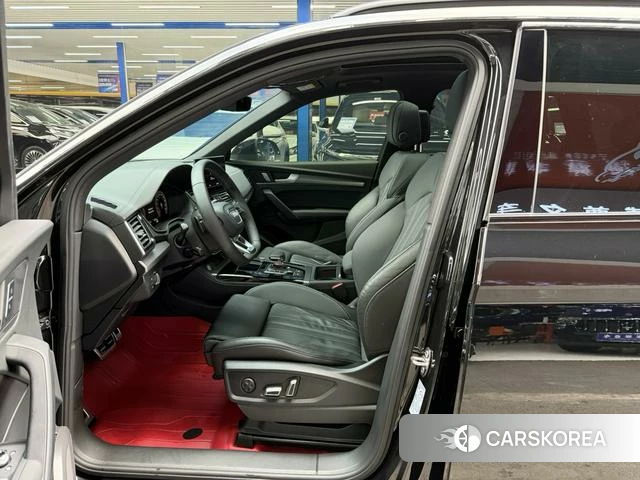 Audi Q5L 2024 Черный из Китая, фото 3