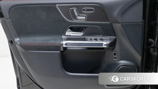 Mercedes-Benz GLB-Class X247 2025 Черный из Кореи, фото 3