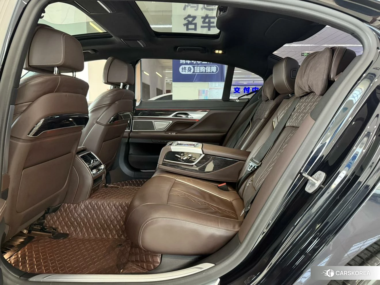 BMW 7 series 2021 Черный из Китая, фото 3