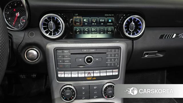 Mercedes-Benz SLC-Class R172 2019 Серебряный из Кореи, фото 3