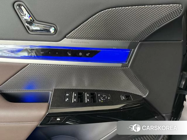 BMW 7 series 2024 Черный из Китая, фото 3