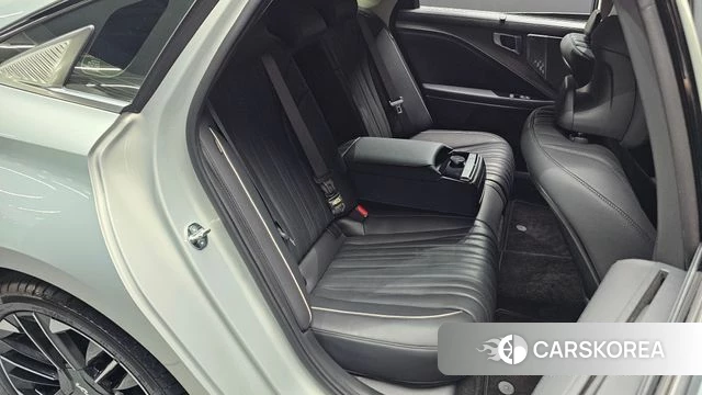 Kia The New K8 2025 Серебристо-серый из Кореи, фото 3