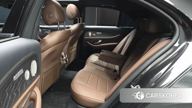 Mercedes-Benz E-Class W213 2023 Серый из Кореи, фото 3