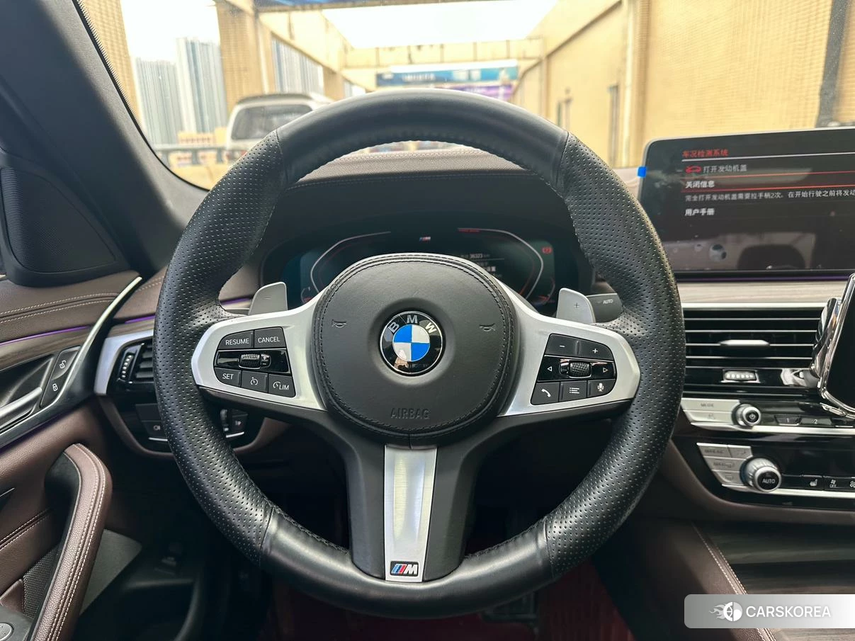 BMW 5 series 2021 Белый из Китая, фото 3