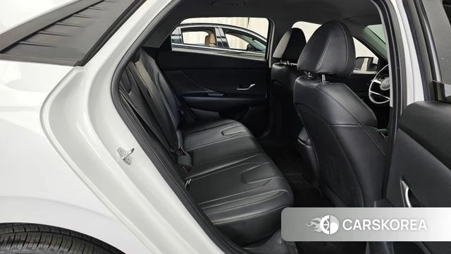 Hyundai Avante (CN7) 2023 Белый из Кореи, фото 3