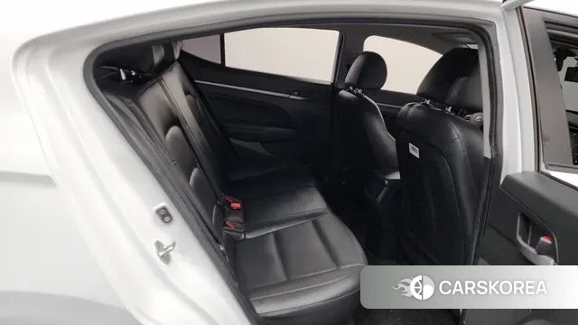 Hyundai Avante AD 2018 Белый из Кореи, фото 3