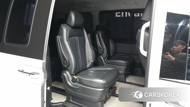 Hyundai Staria 2022 Белый из Кореи, фото 3