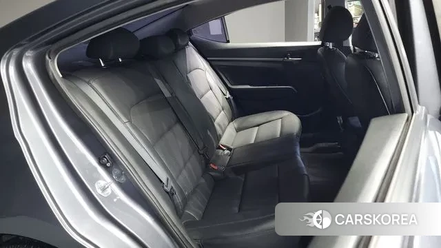 Hyundai Avante AD 2018 Серый из Кореи, фото 3