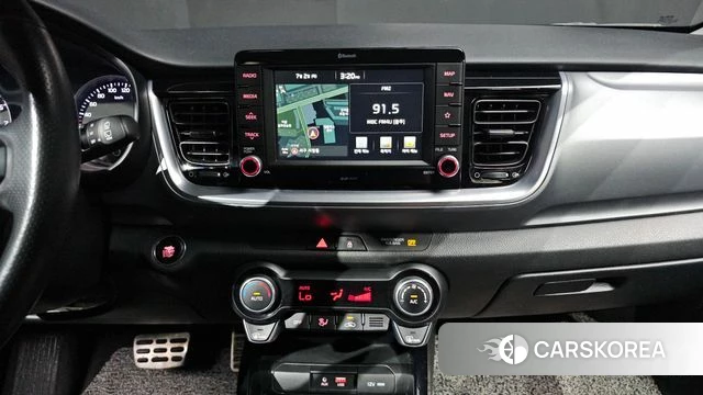 Kia Stonic 2018 Серый из Кореи, фото 3