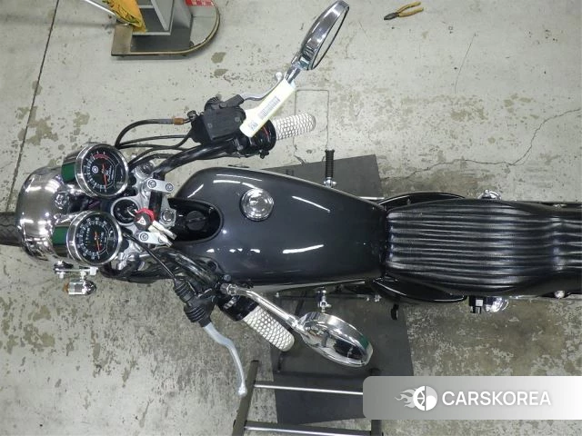 Yamaha SR400 2021 из Японии, фото 2