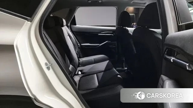 Kia Seltos 2022 Белый из Кореи, фото 3