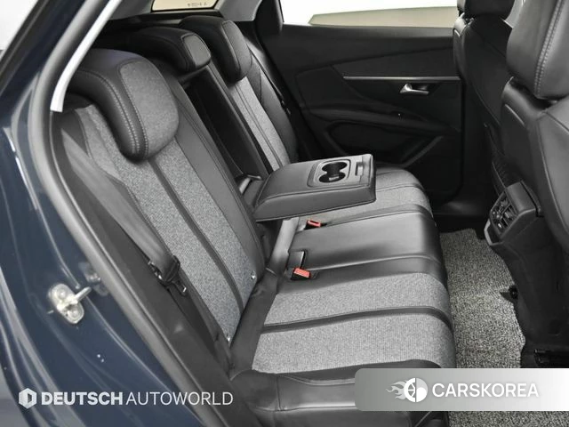 Peugeot 3008 second generation 2018 Серый из Кореи, фото 3