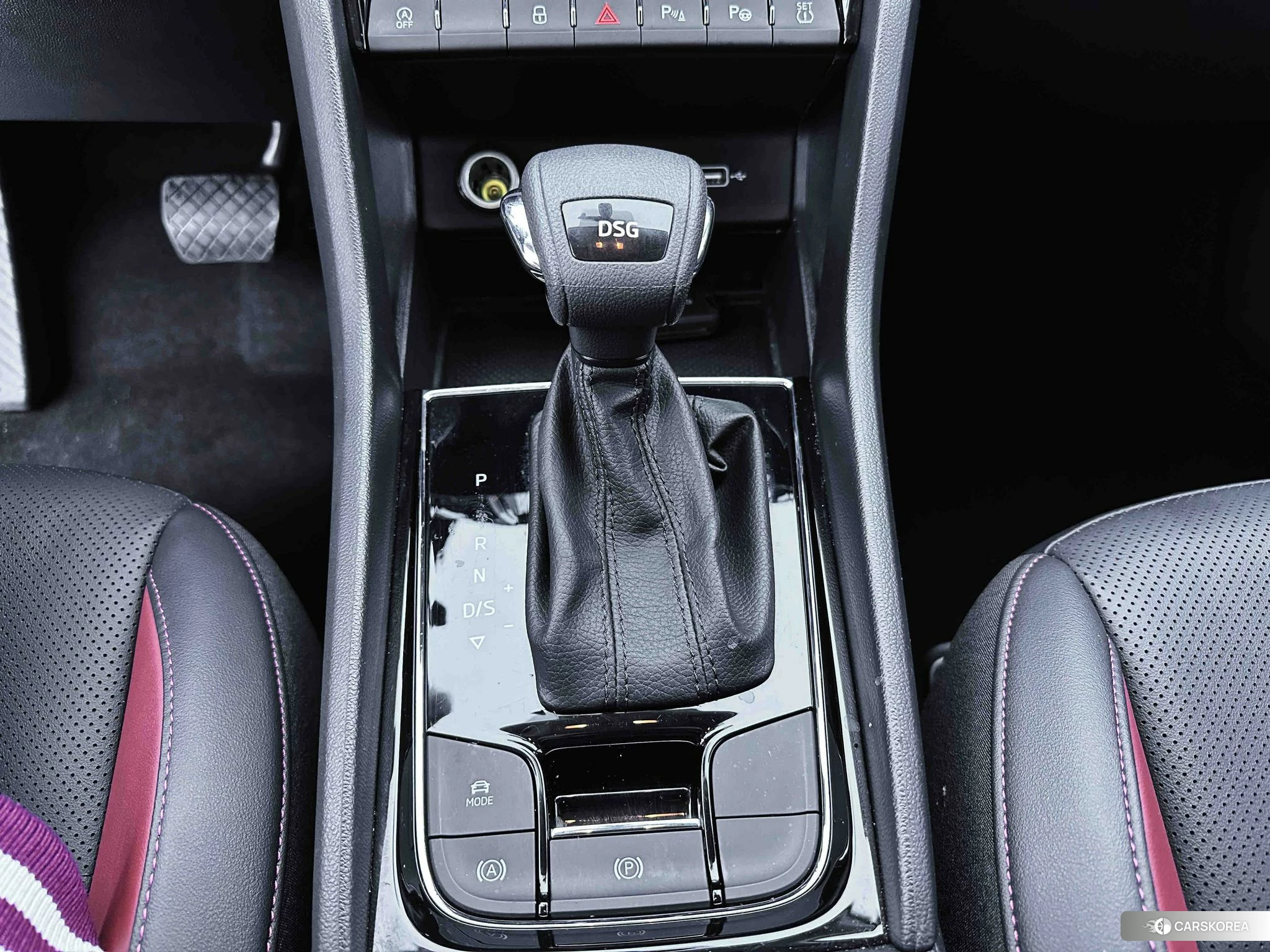 Skoda Krok 2023 Белый из Китая, фото 3