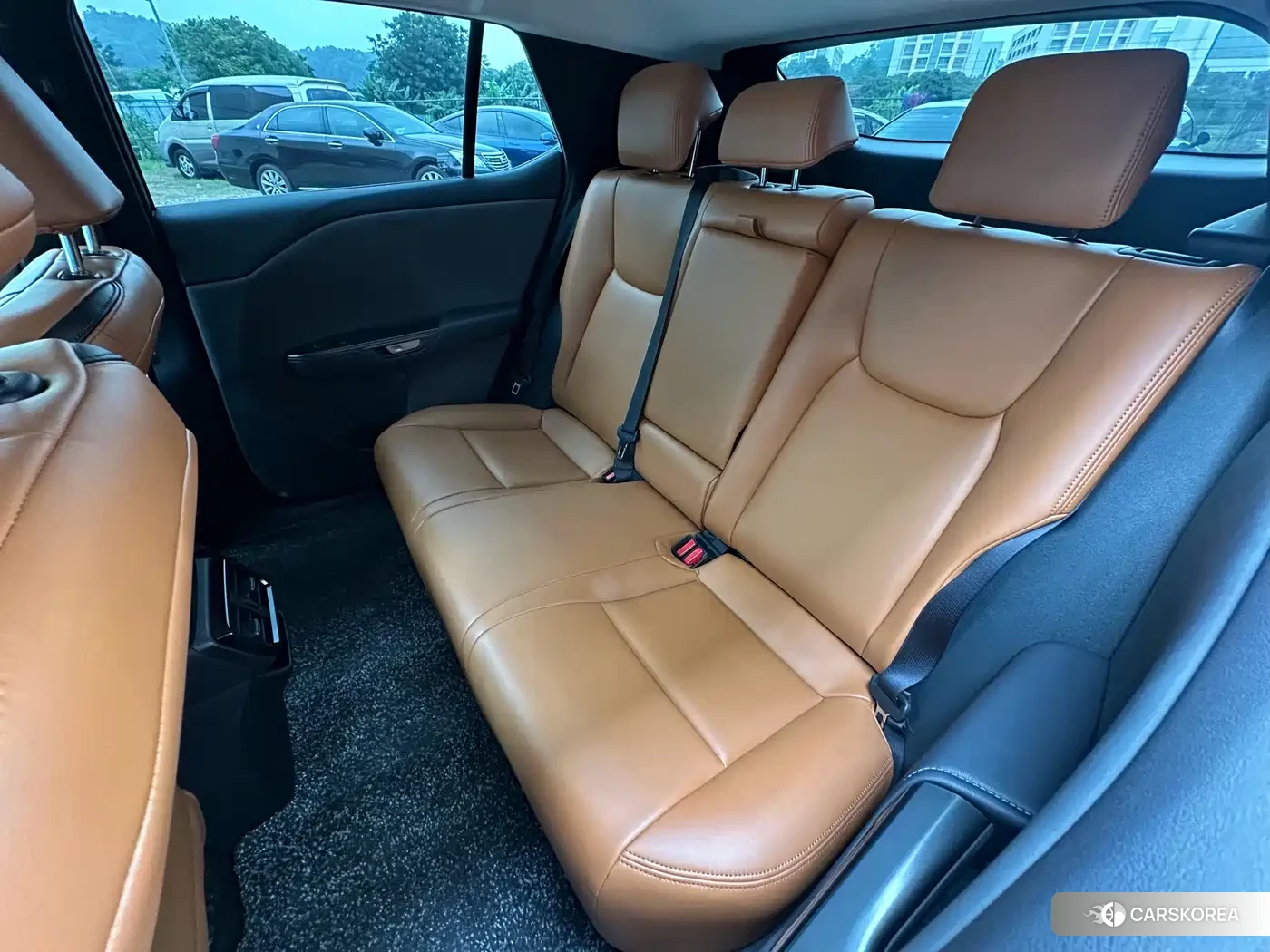 Lexus RZ 2023 Silver/gray из Китая, фото 3