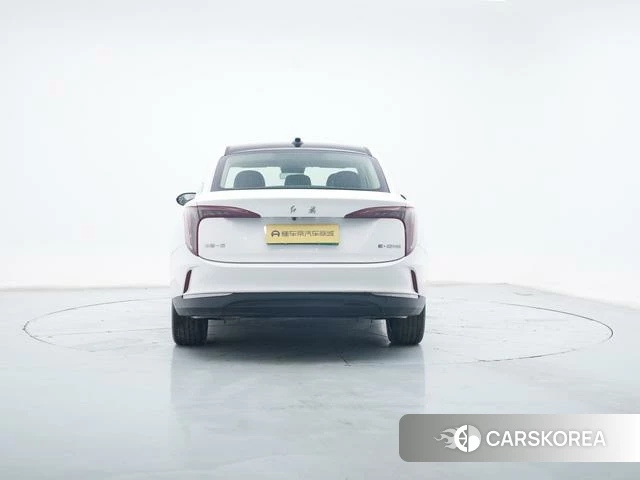 Red flag E-QM5 2023 Другой из Китая, фото 3